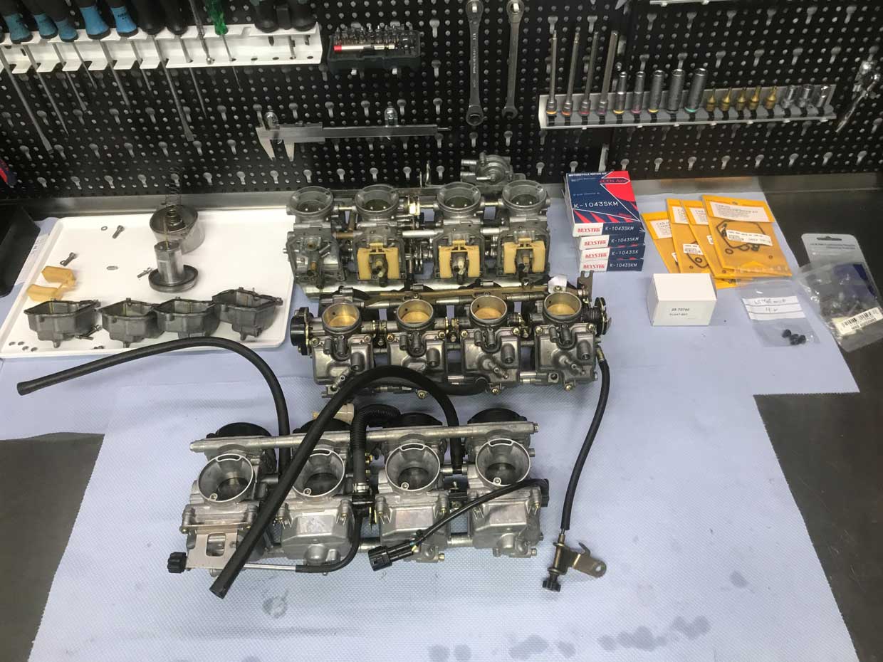 BMW Motorrad Vergaser Reinigung durch Motorradmechaniker-Meister Sven Kurtenbach in Dattenberg